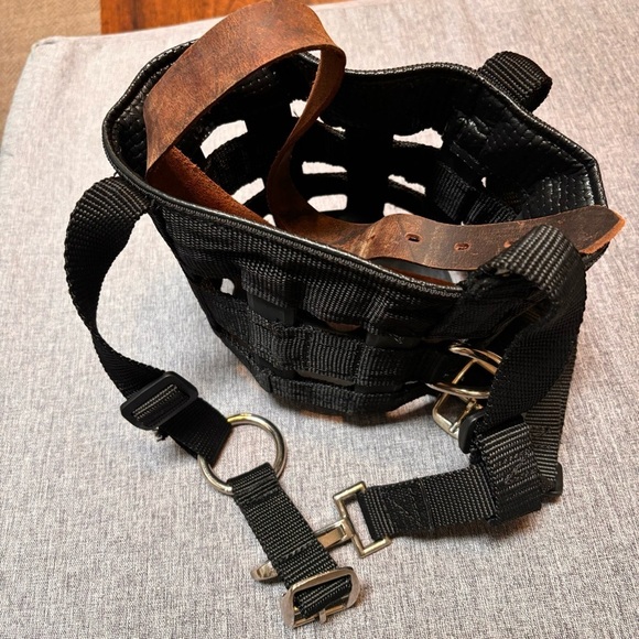 Weaver Leather 65-2345 Grazing Muzzle, Average, Black Medium - Picture 7 of 11